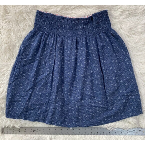 Reversible Skirt Red White Blue Flowers Size XS/S - Picture 6 of 6